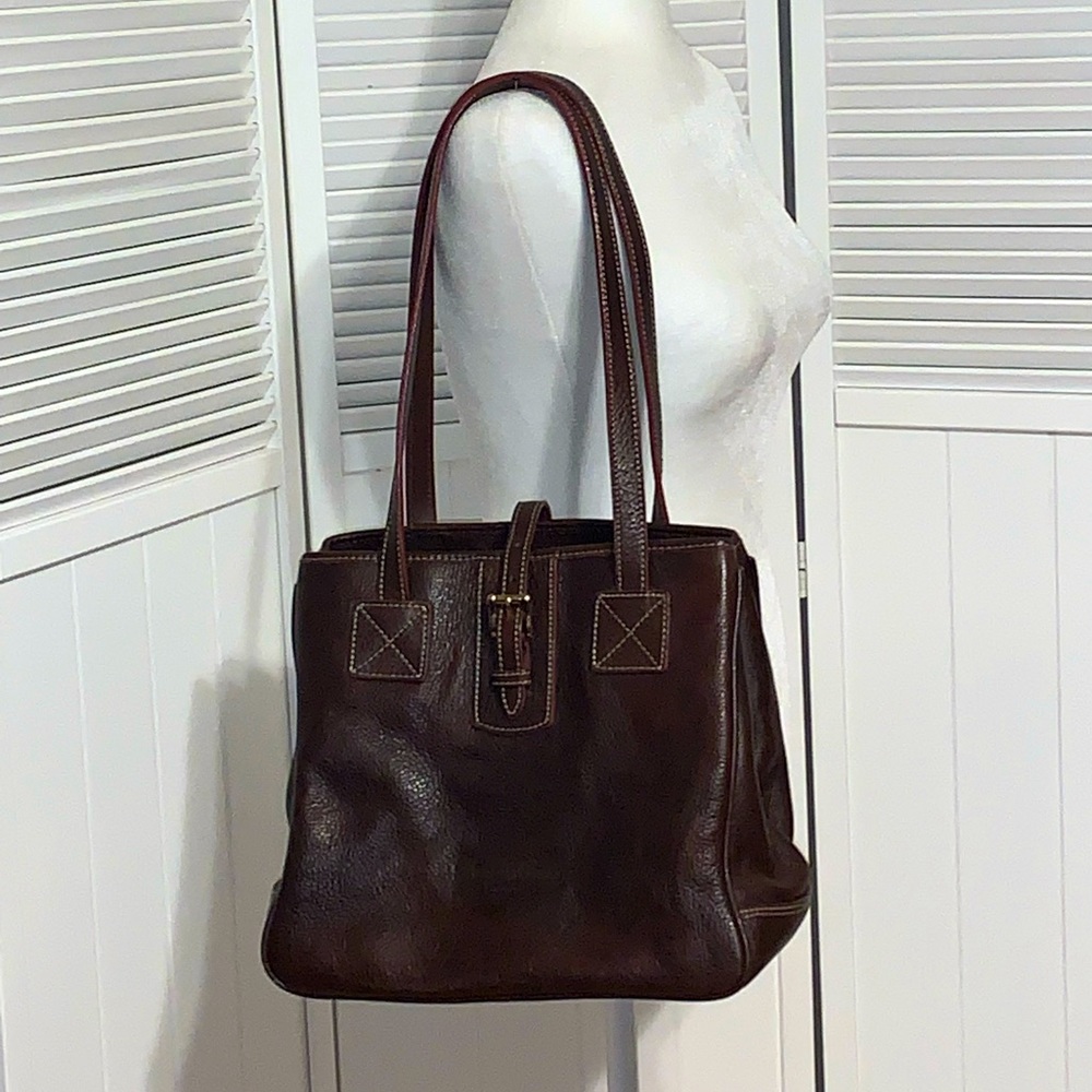 Dooney & Bourke Medium Shoulder Bag